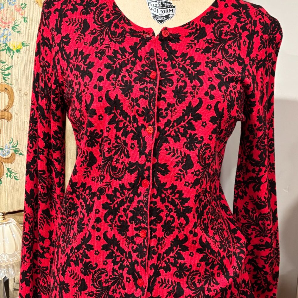GEORGE Medium (8-10) Women's Sweater in LOVELY VINTAGE CONDITION (TRUE RED!)